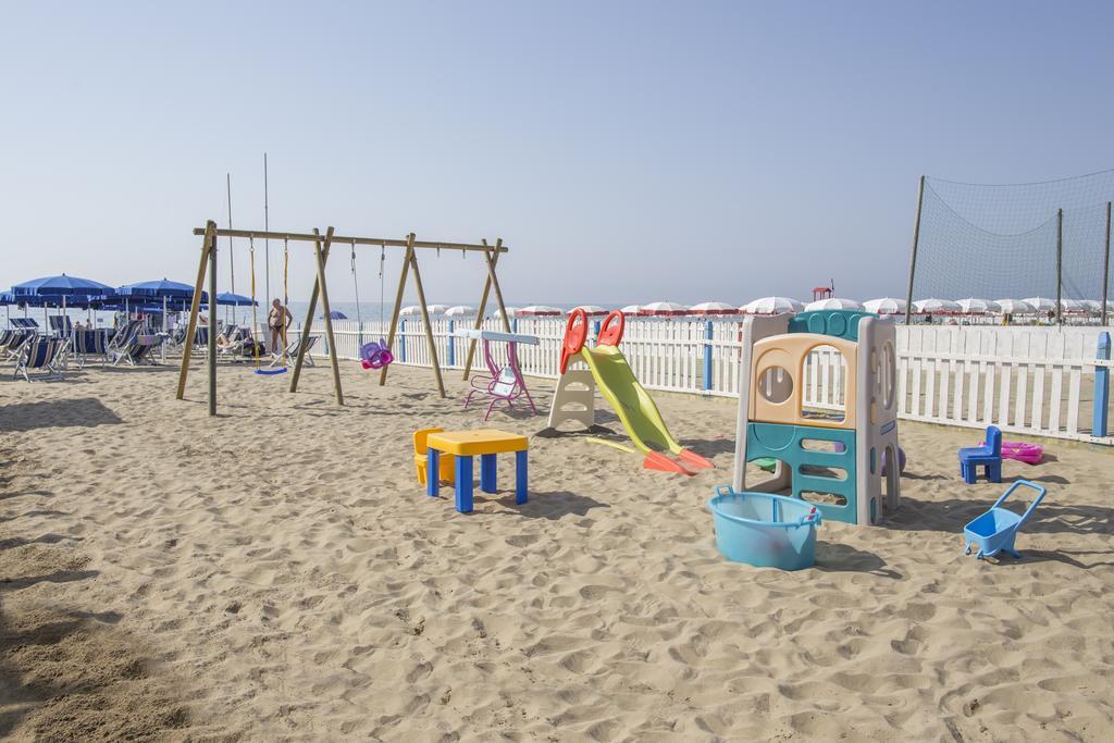 Hotel Capo Circeo Centro Benessere & Padel San Felice Circeo Bagian luar foto