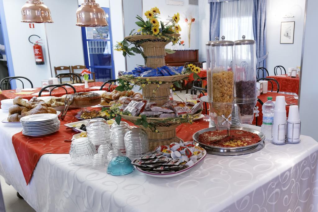 Hotel Capo Circeo Centro Benessere & Padel San Felice Circeo Bagian luar foto