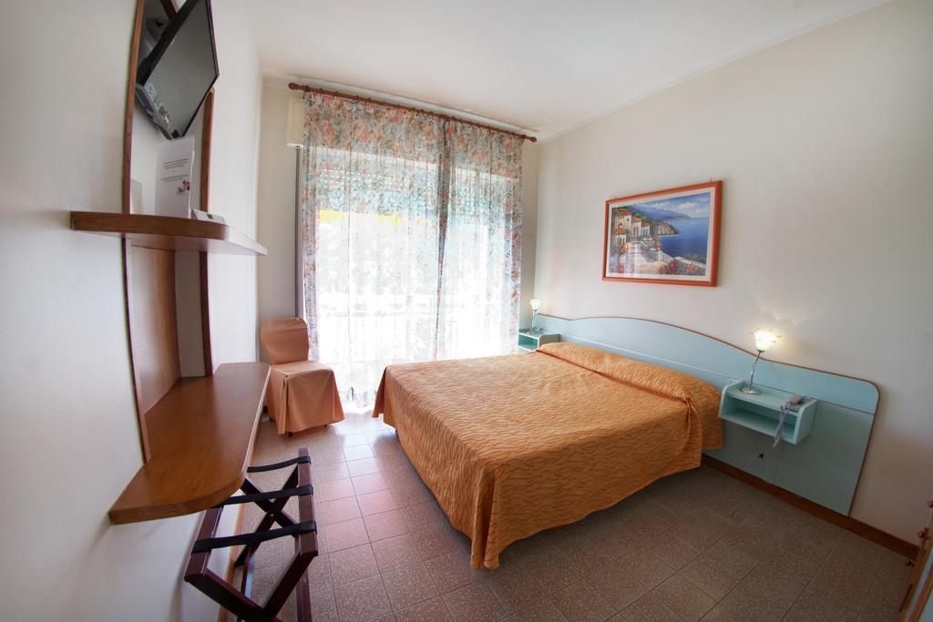 Hotel Capo Circeo Centro Benessere & Padel San Felice Circeo Bagian luar foto