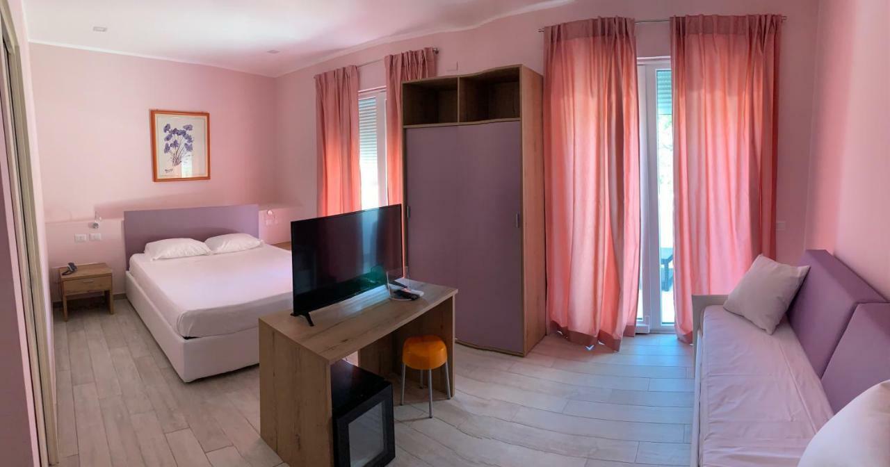 Hotel Capo Circeo Centro Benessere & Padel San Felice Circeo Bagian luar foto